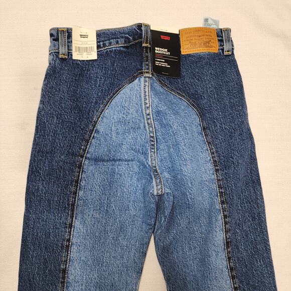 Levi's wedgie Bootcut women size W23''x L32'' - Picture 3 of 9